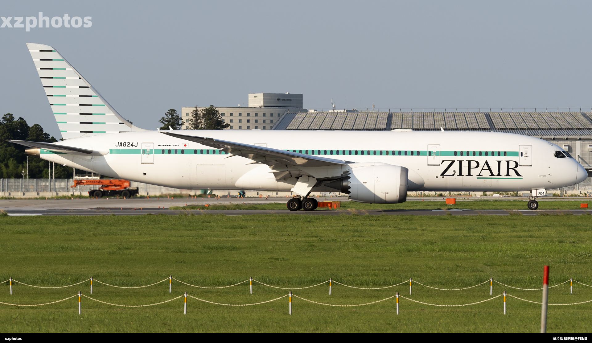 JA824J