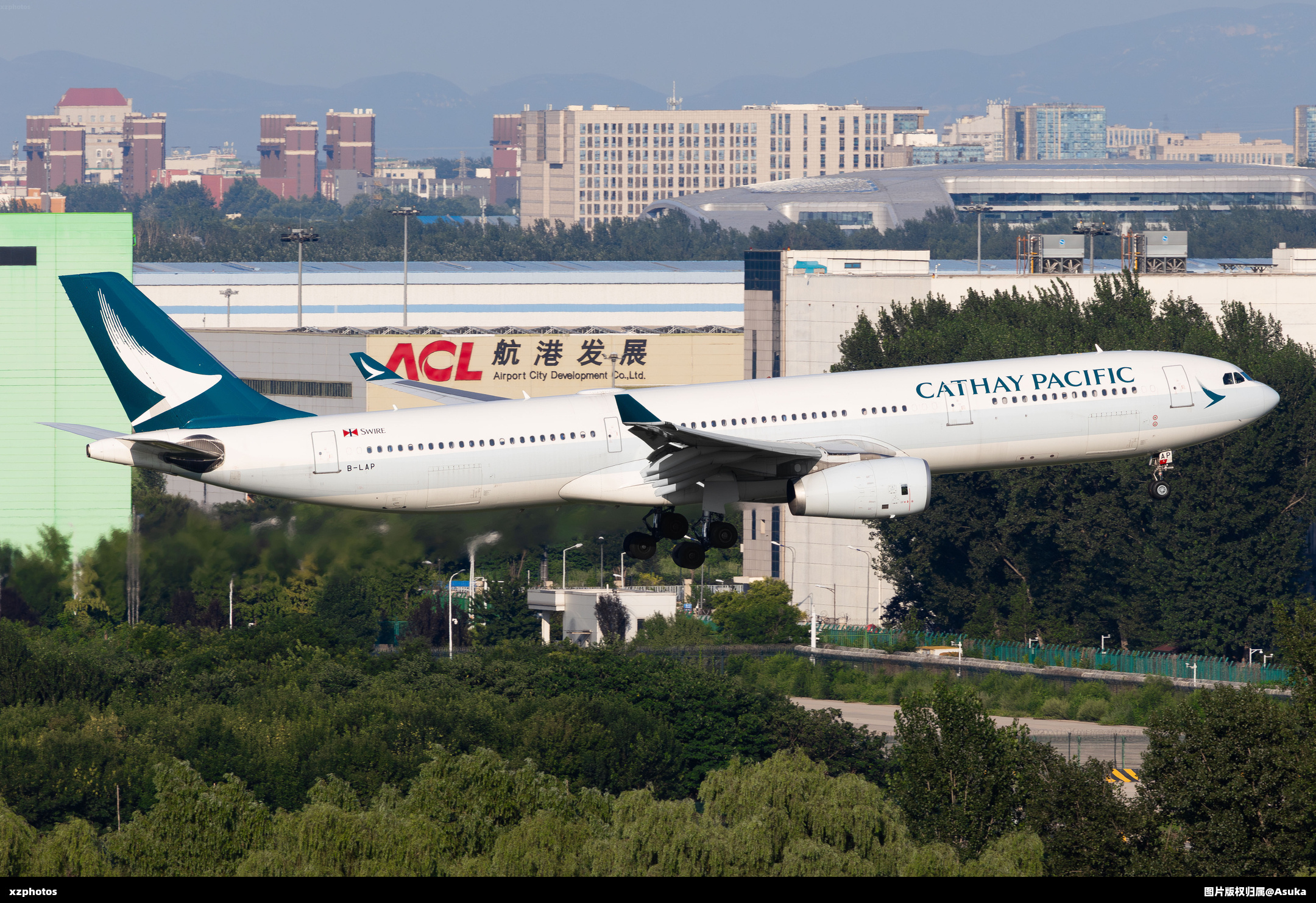 国泰航空330落地北京