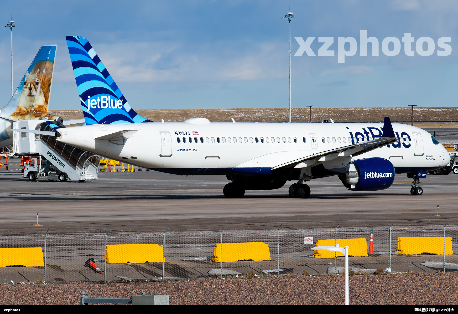 N3139J